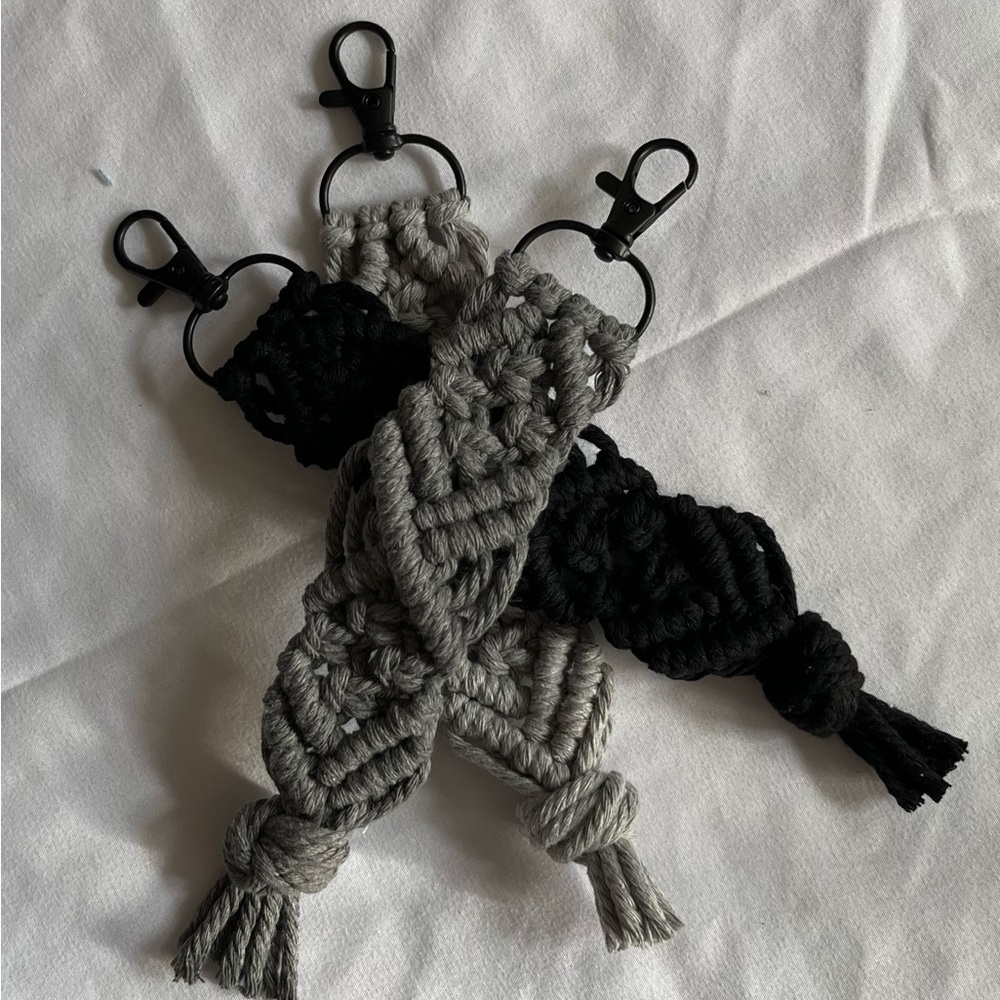 Handcrafted Macramé Keychain Set - Multicolor - Picture 6 of 7